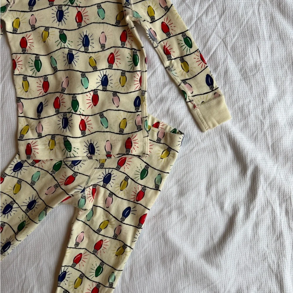 Hanna Andersson Multicolor String Lights Kids Pajamas - Picture 1 of 4